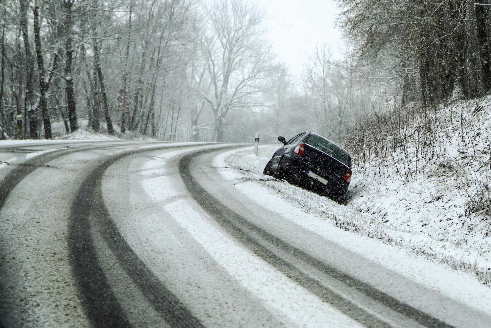 Accident voiture en hiver