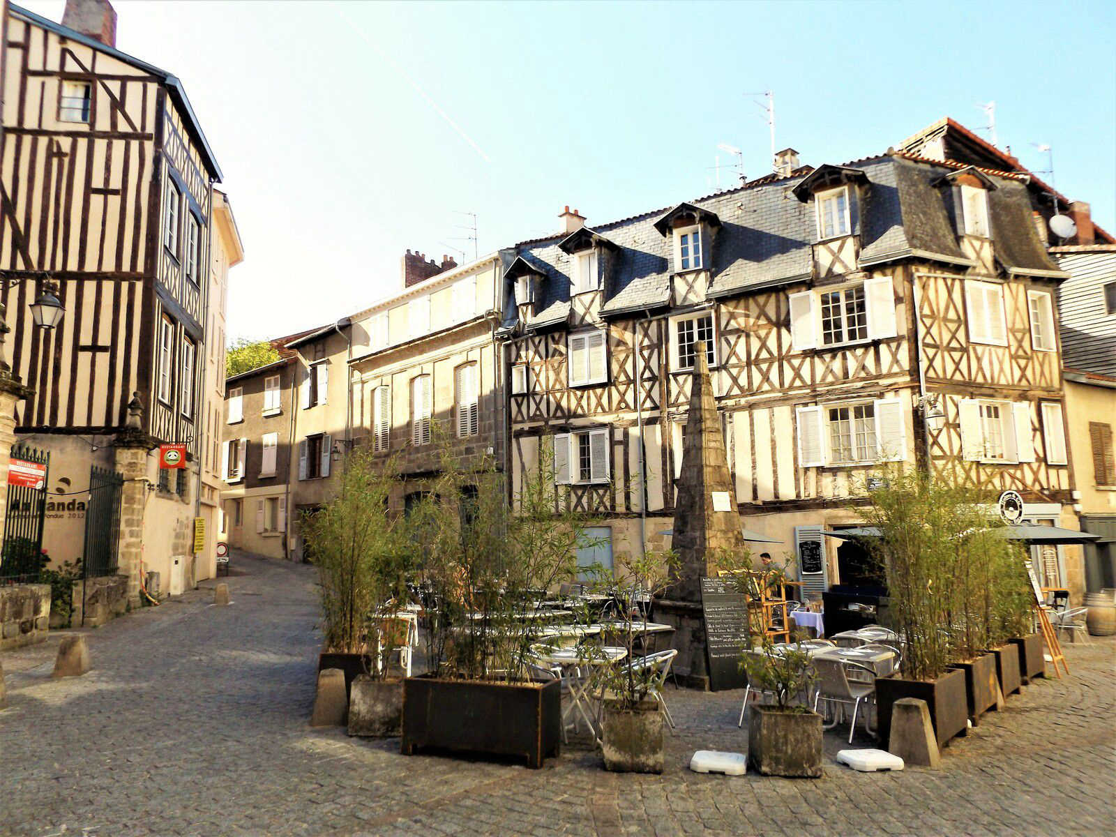Petite rue de la ville de Limoges